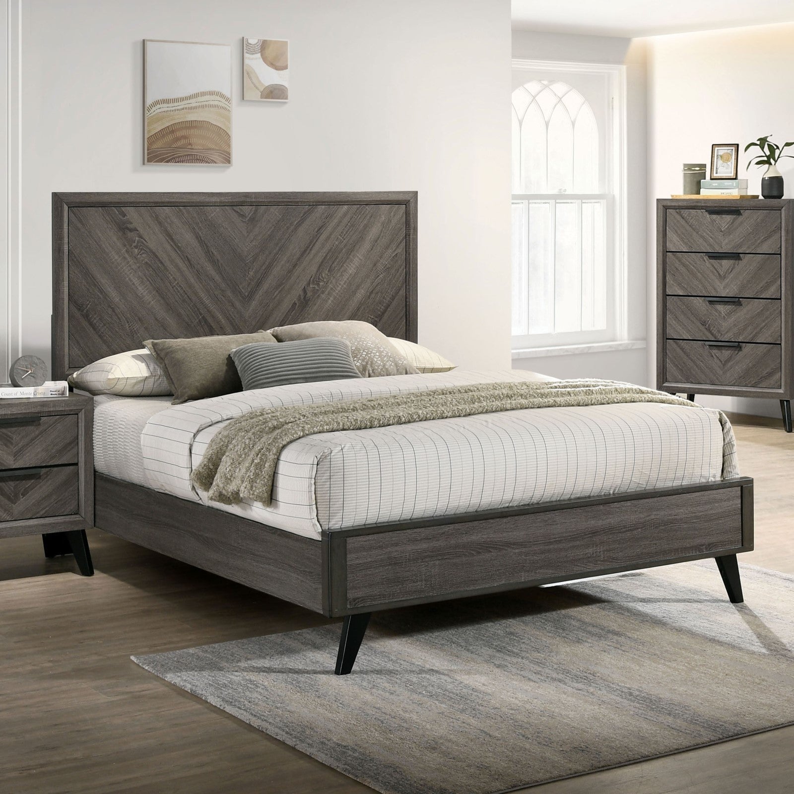 Vardon Bedroom Set